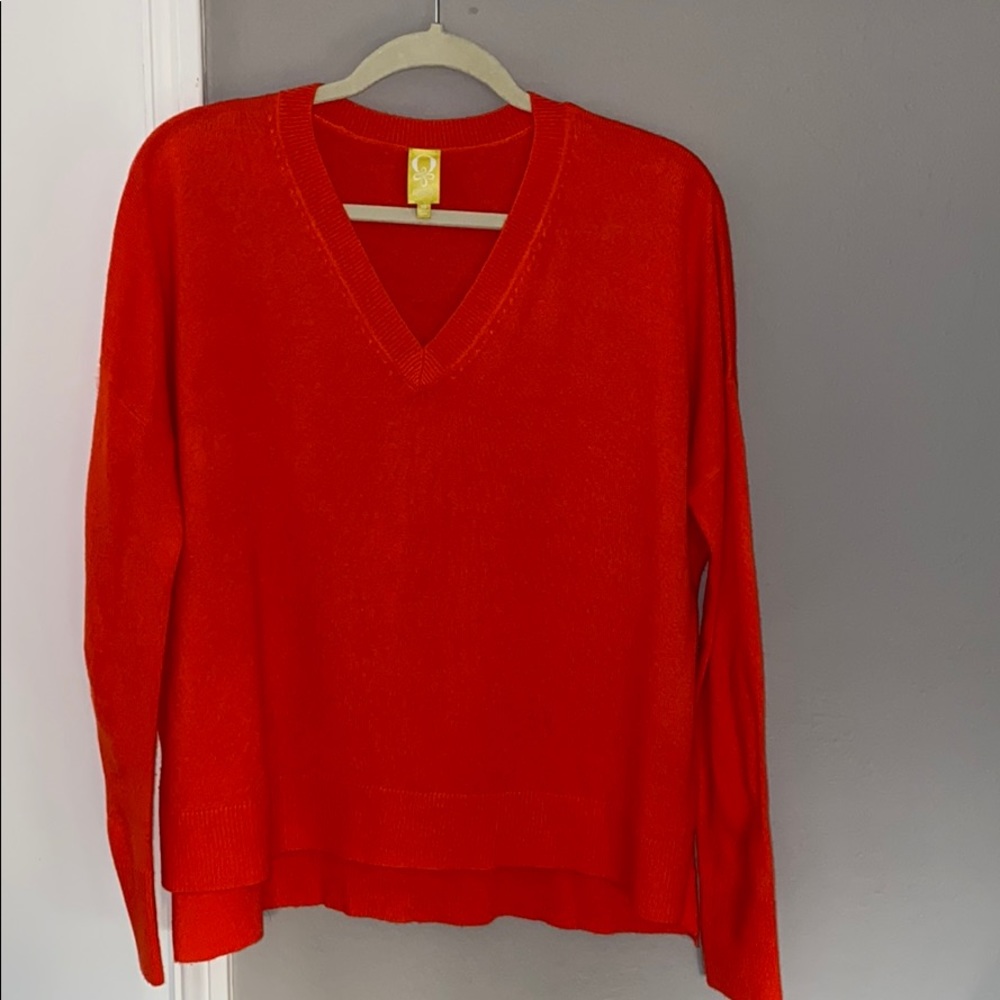 QMack sweater